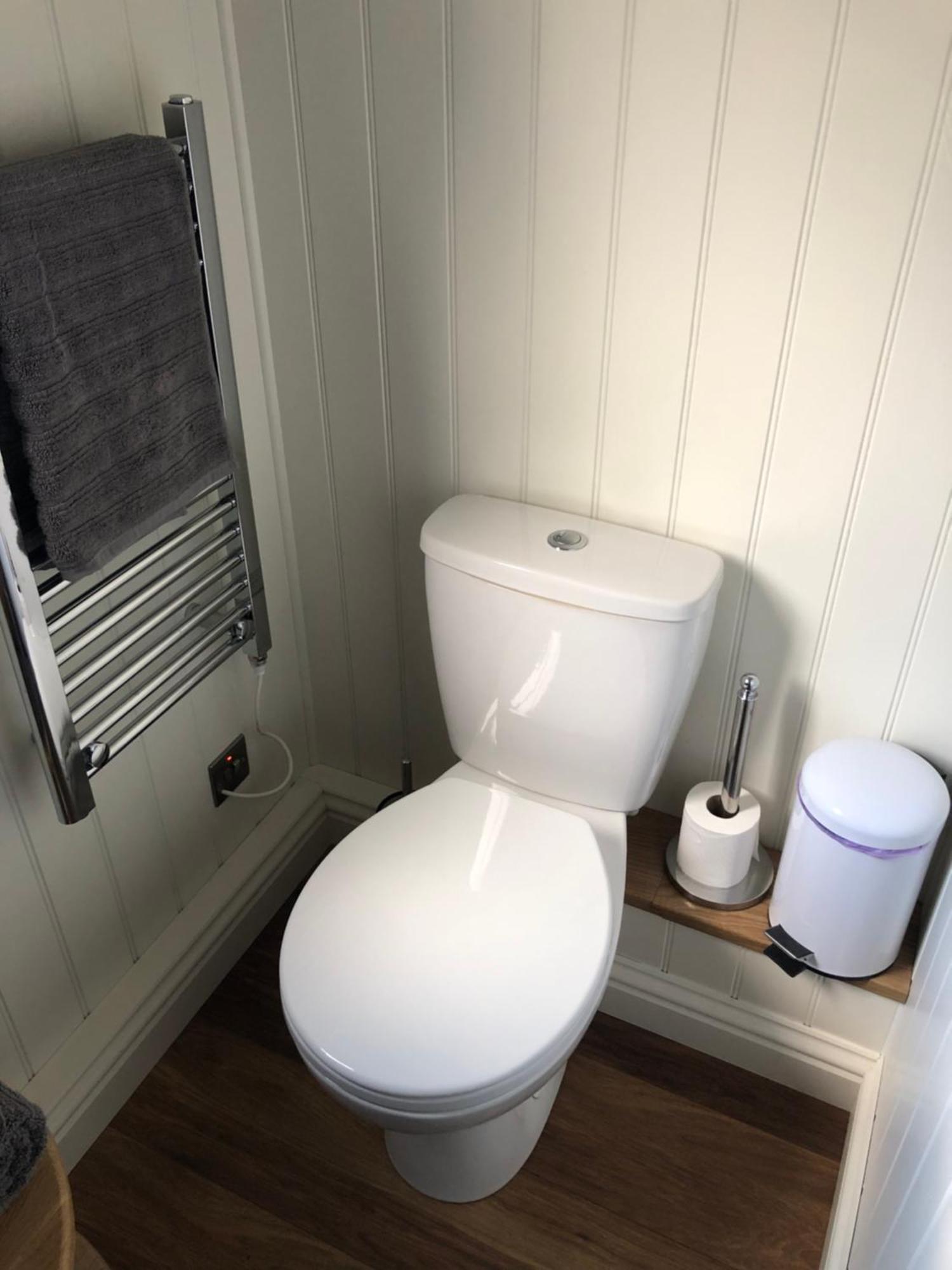 Green Valley, Cotswold Stay With Hamper 切尔滕纳姆 外观 照片